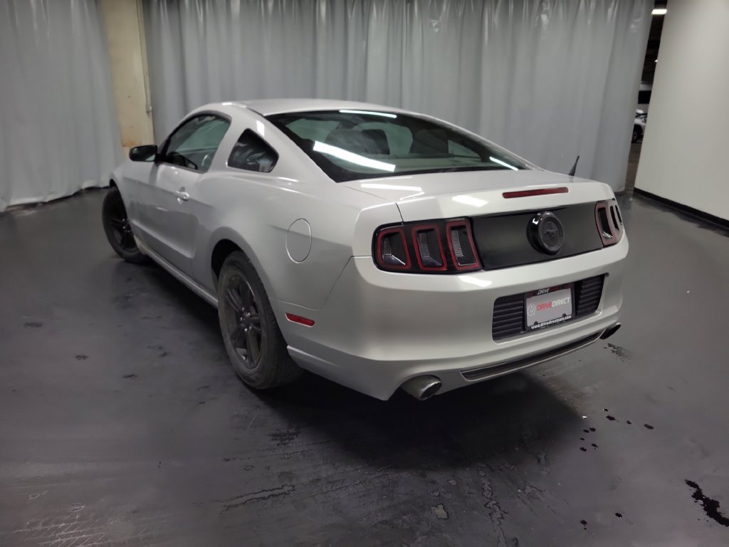 Used 2014 Ford Mustang Coupe RWD image 7