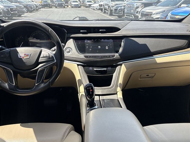 Used 2019 Cadillac XT5 FWD image 19