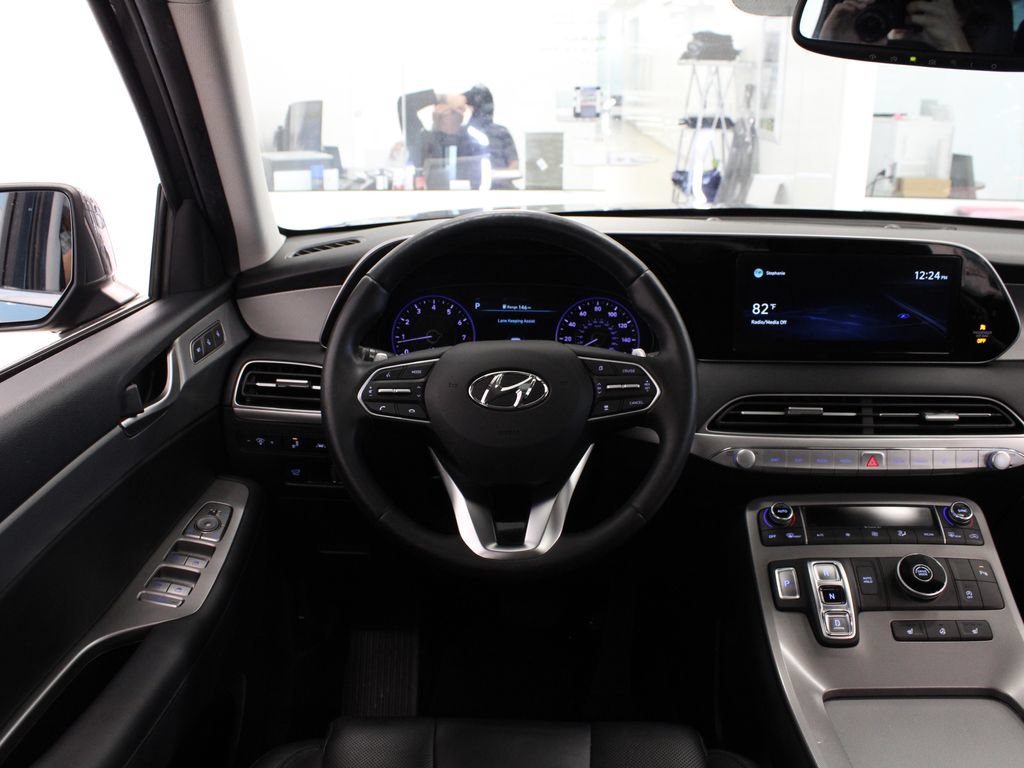 Used 2021 Hyundai Palisade SEL w/ Premium Package FWD image 18