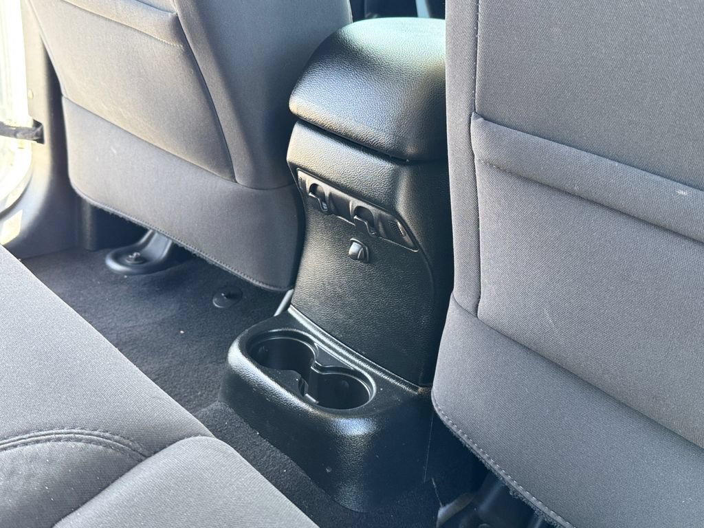 Used 2018 Jeep Wrangler Unlimited Sport w/ Connectivity Group AWD/4WD image 22