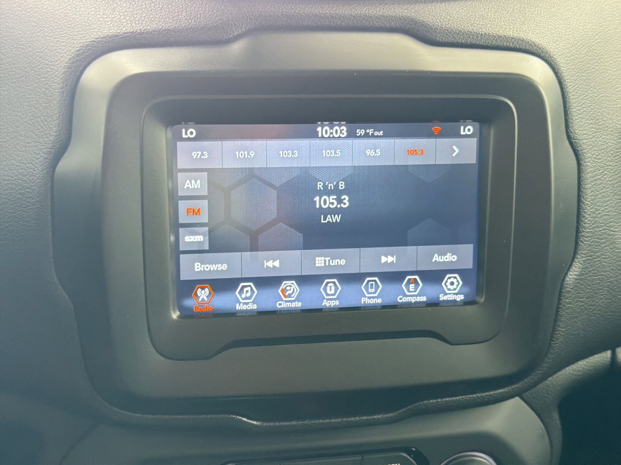 Used 2021 Jeep Renegade Latitude AWD/4WD image 22