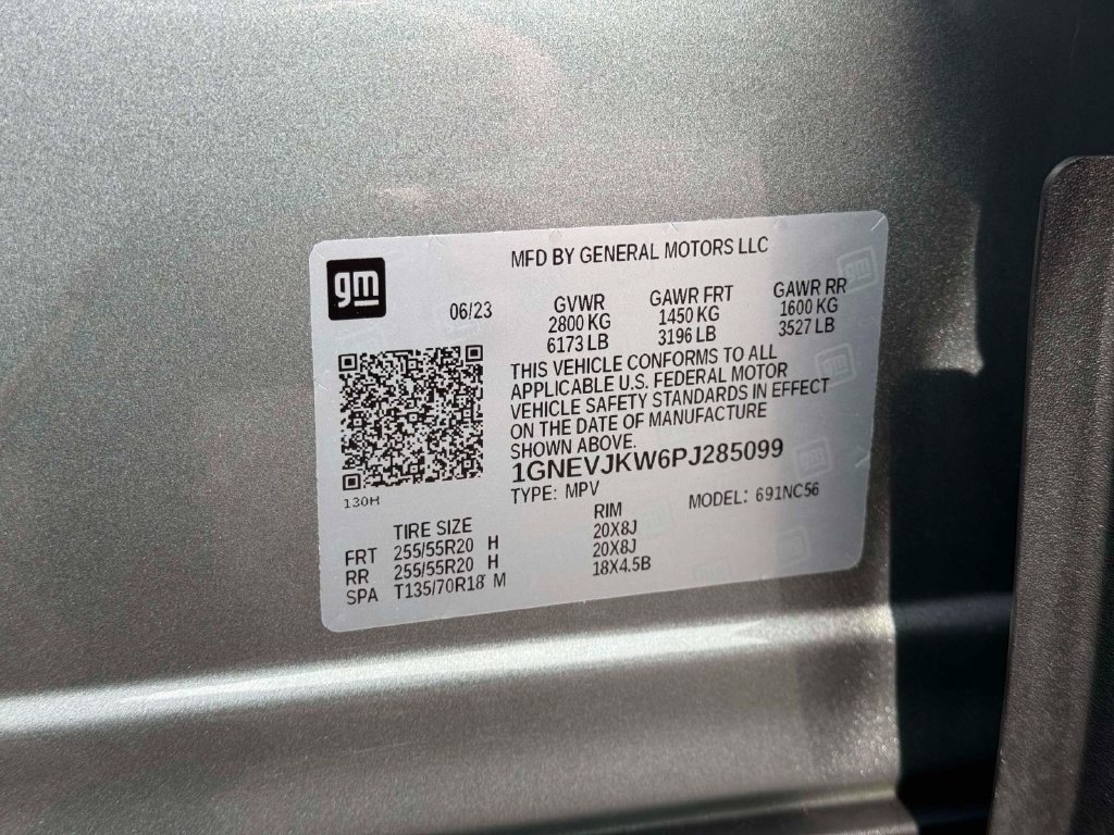 Used 2023 Chevrolet Traverse RS AWD/4WD image 13
