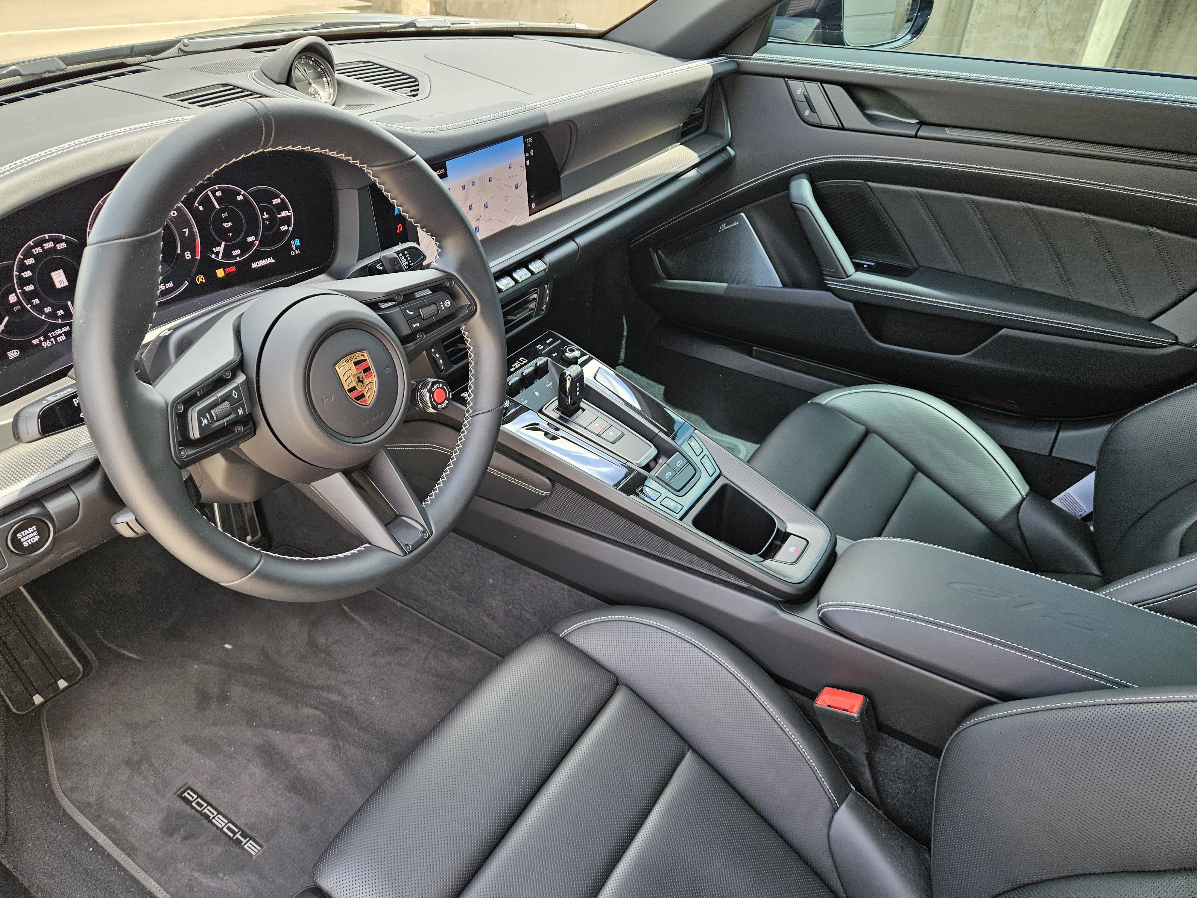 Certified 2026 Porsche 911 Targa 4 GTS AWD/4WD image 4