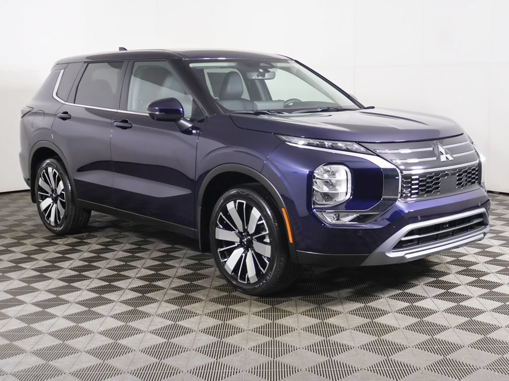 New 2026 Mitsubishi Outlander SE FWD image 2