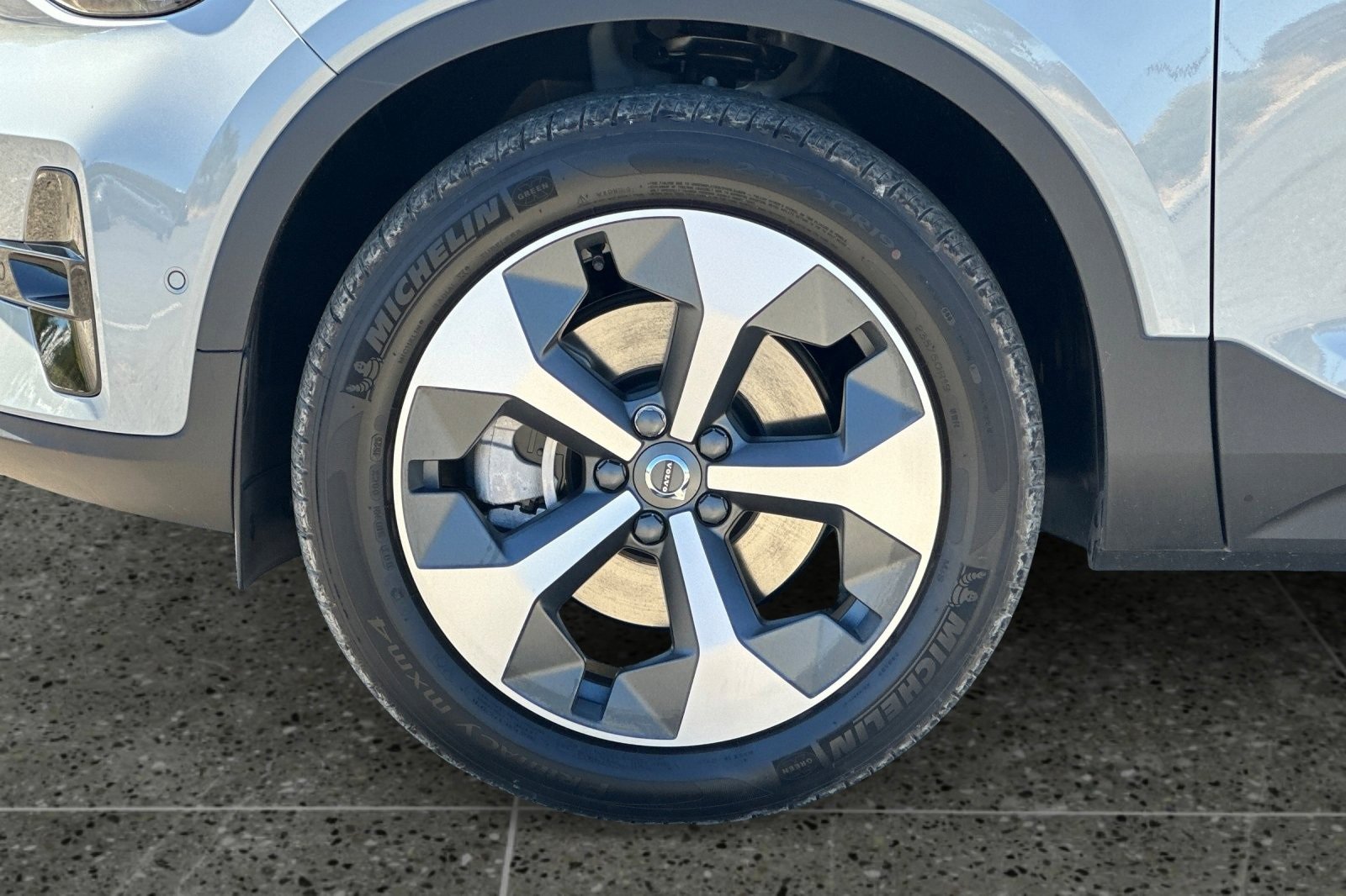 New 2026 Volvo XC40 B5 Plus w/ Protection Package Premier image 11