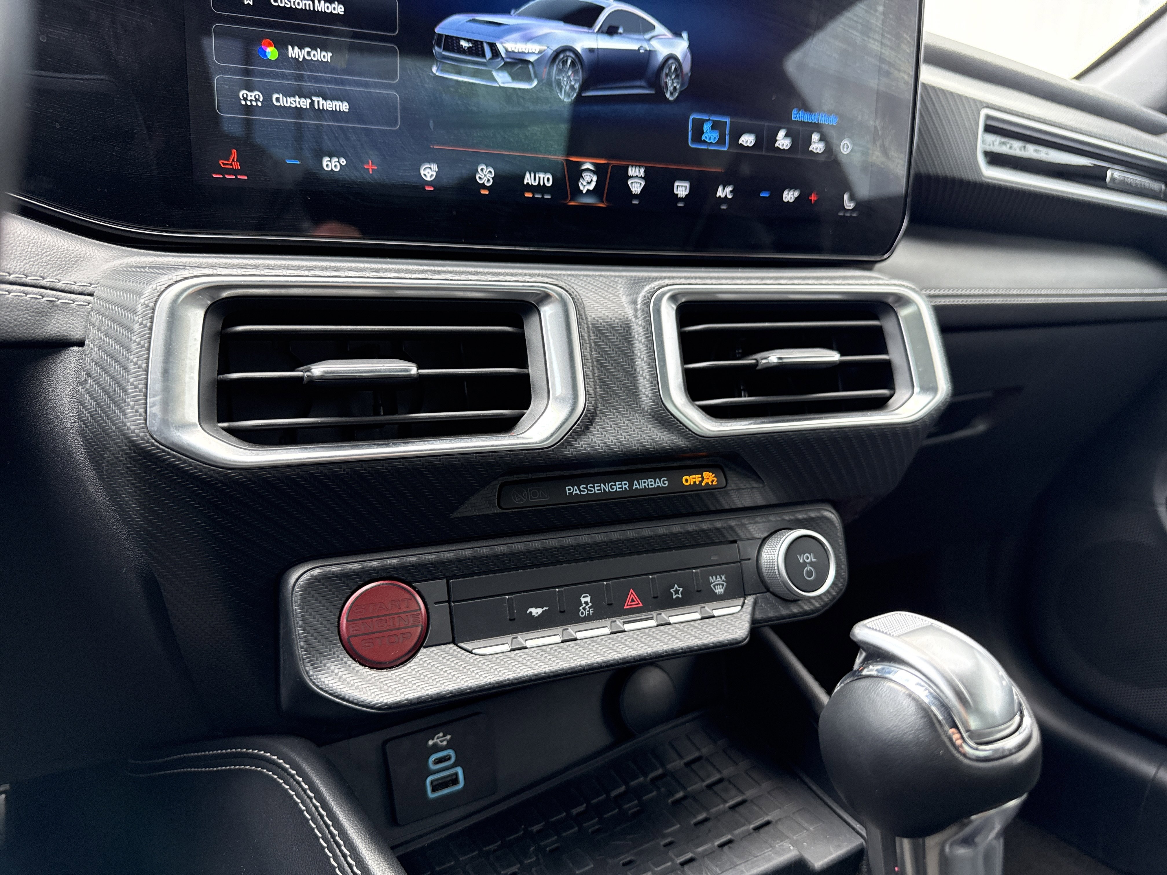 Used 2024 Ford Mustang GT Premium image 20