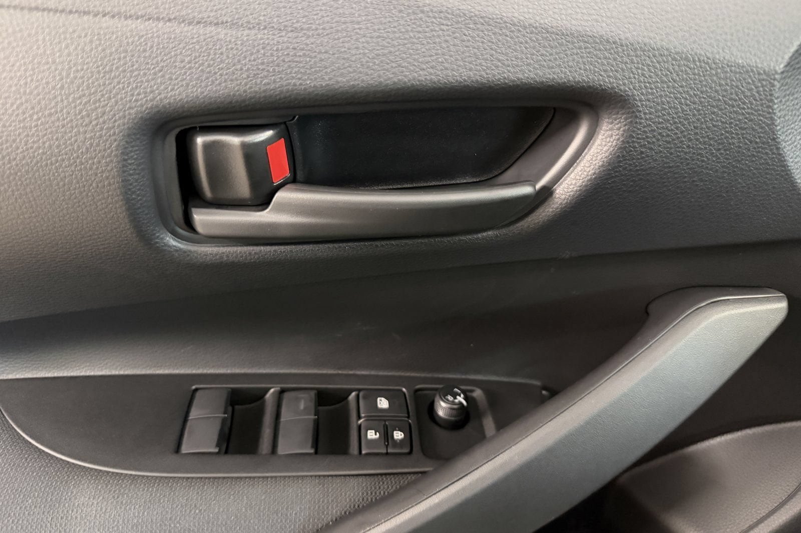 New 2026 Toyota Corolla LE w/ LE Premium Package FWD image 11