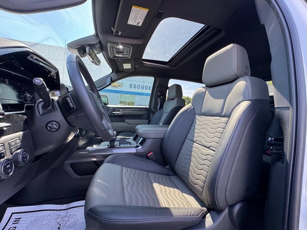 New 2025 Chevrolet Silverado 1500 ZR2 w/ Technology Package AWD/4WD image 15