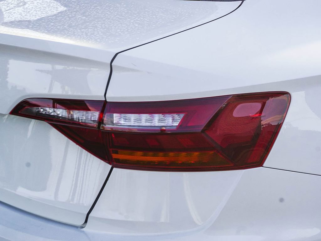 Used 2019 Volkswagen Jetta S w/ Driver Assistance Package FWD image 8