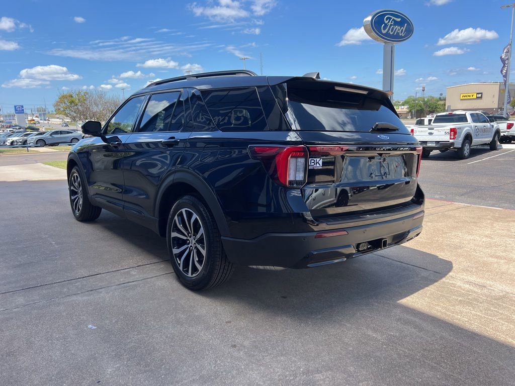 New 2026 Ford Explorer ST-Line image 5