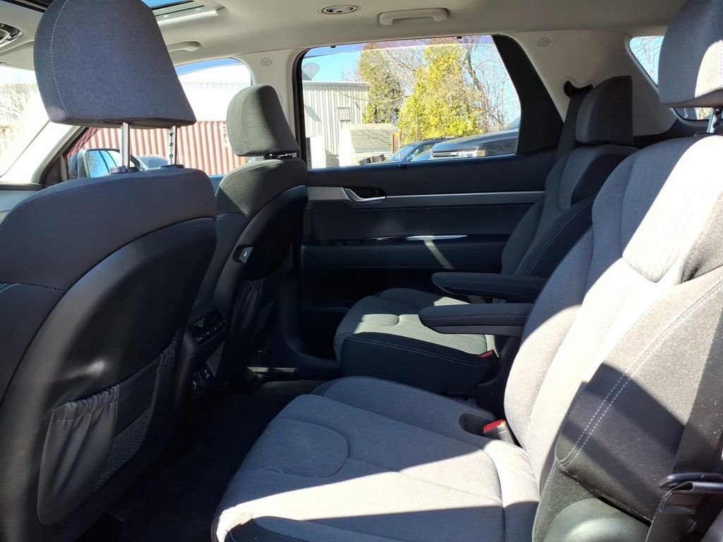 Used 2022 Hyundai Palisade SEL w/ Convenience Package AWD/4WD image 17