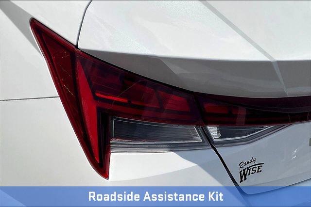 New 2025 Hyundai Elantra Limited FWD image 28
