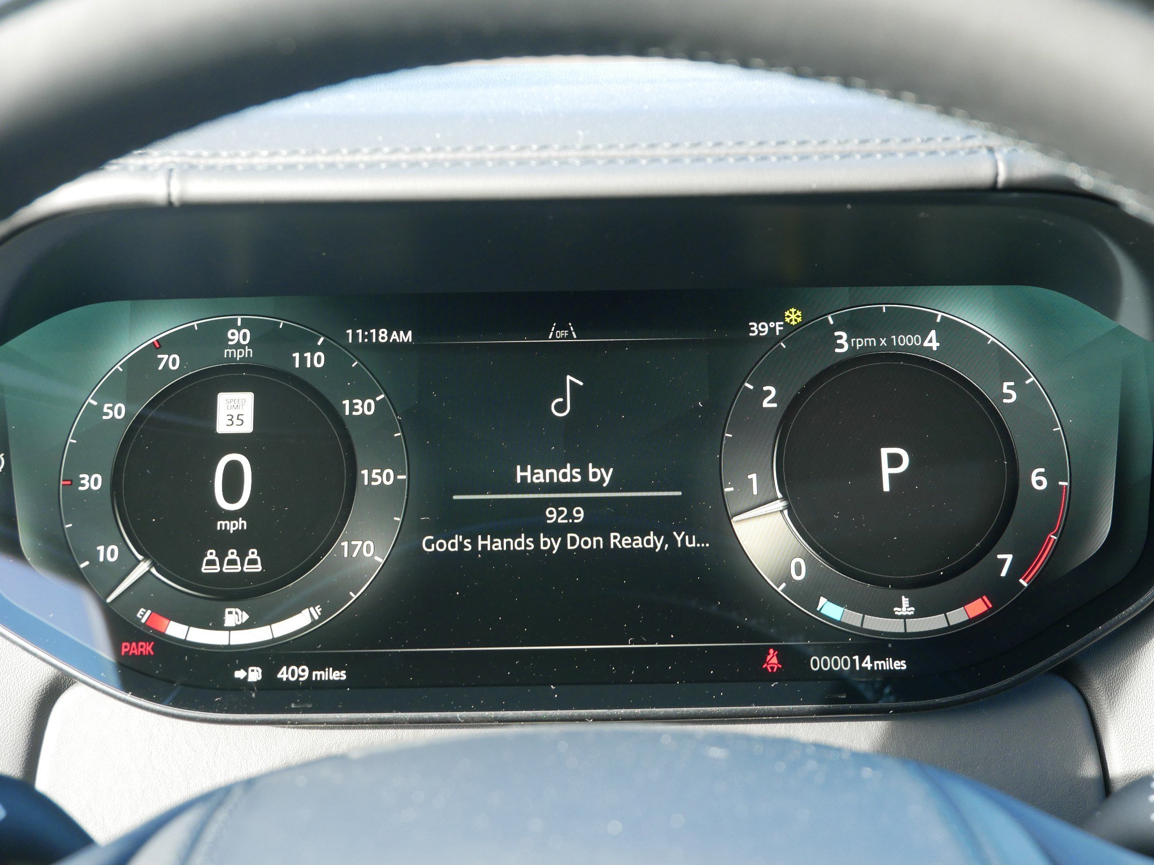 New 2025 Land Rover Range Rover SE image 8