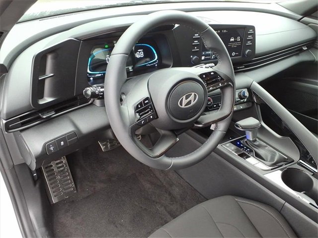 New 2026 Hyundai Elantra SEL Sport image 9