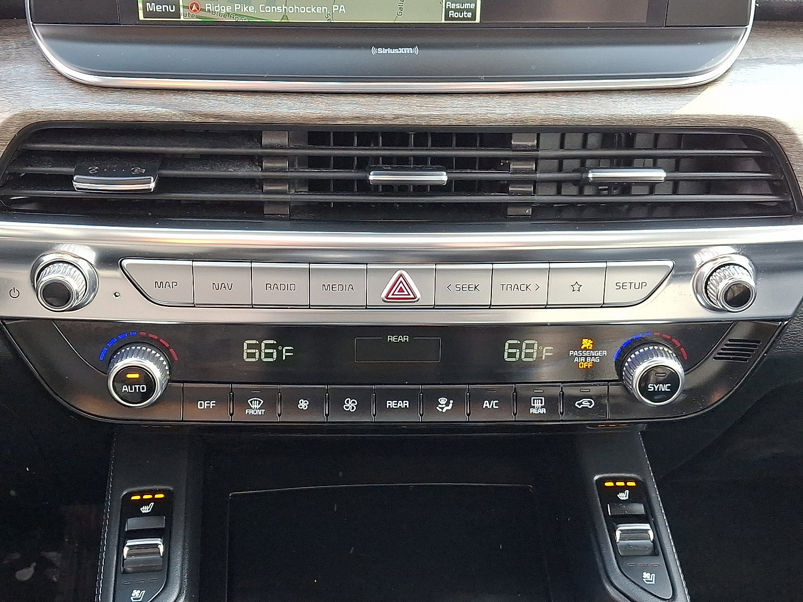 Used 2020 Kia Telluride EX image 16