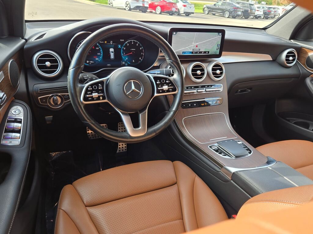 Used 2021 Mercedes-Benz GLC 300 4MATIC image 20