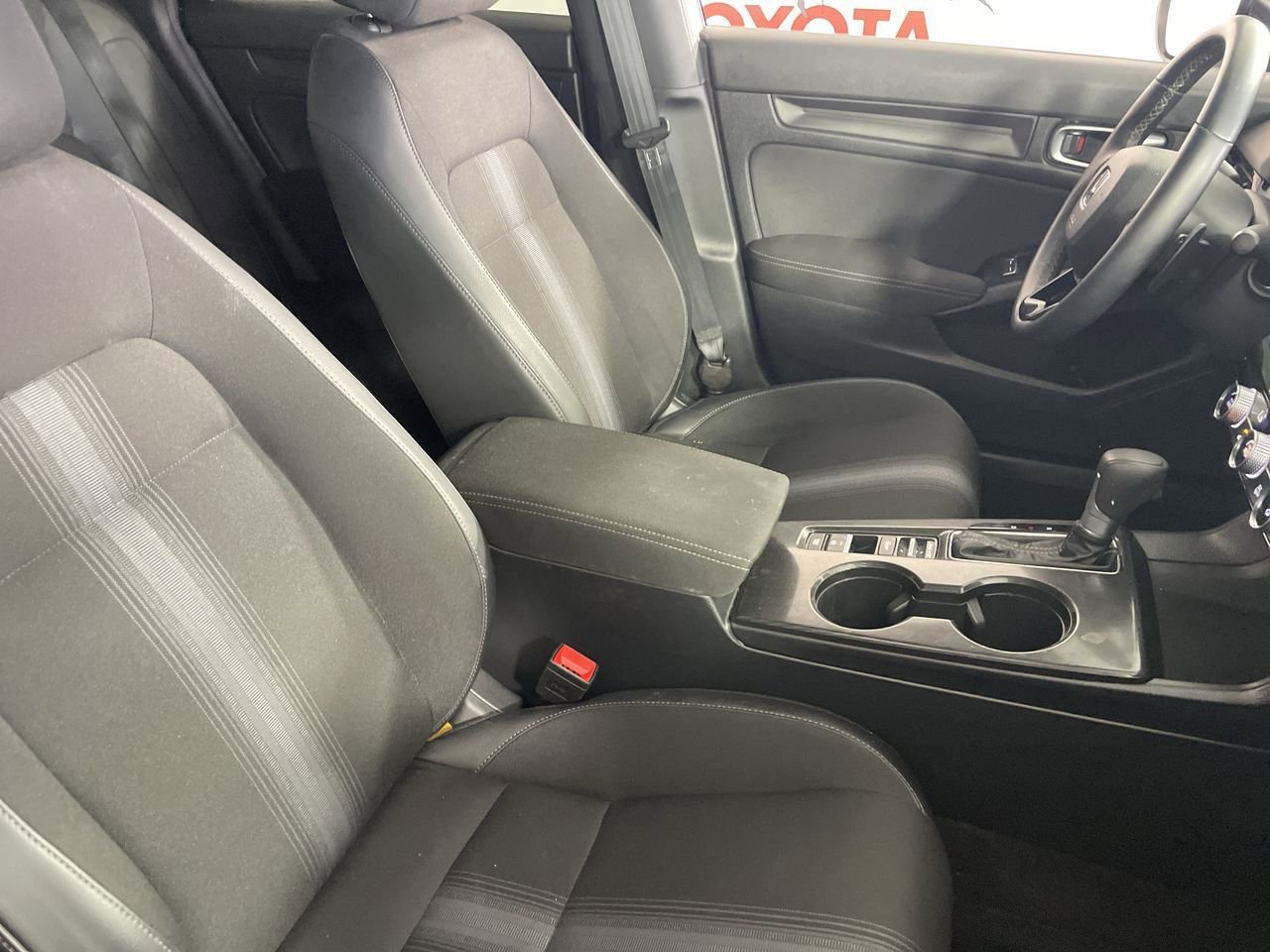 Used 2025 Honda Civic Sport image 25