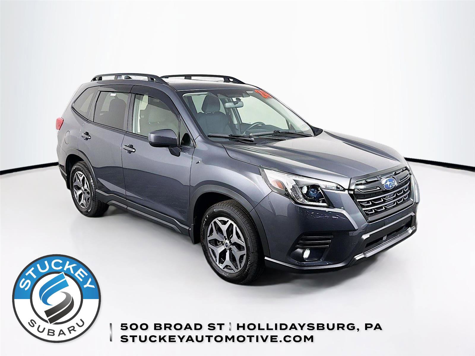 Used 2024 Subaru Forester Premium AWD/4WD image 1