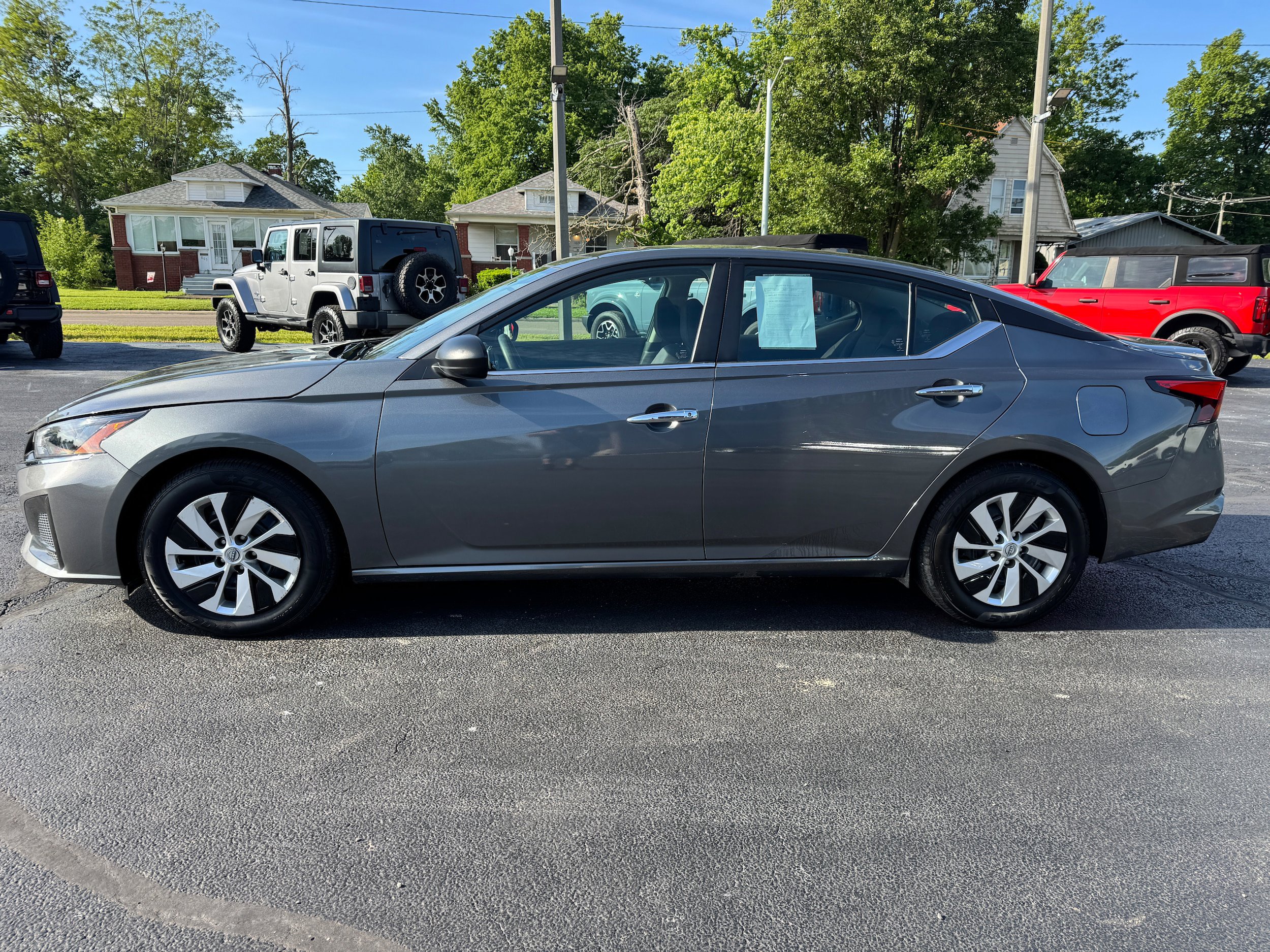 Used 2024 Nissan Altima 2.5 S FWD image 4