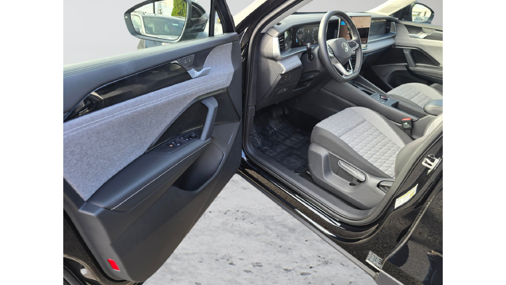 Used 2026 Volkswagen Tiguan S AWD/4WD image 46