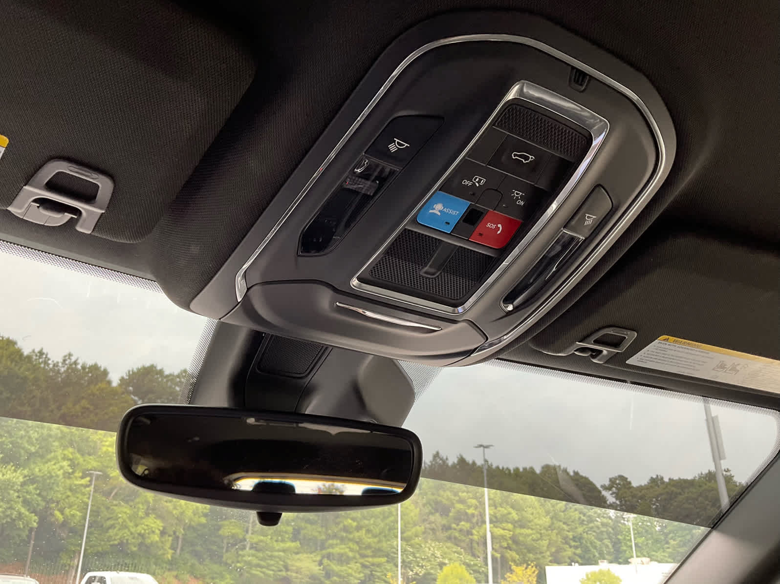 Used 2023 Jeep Grand Cherokee L Laredo RWD image 21