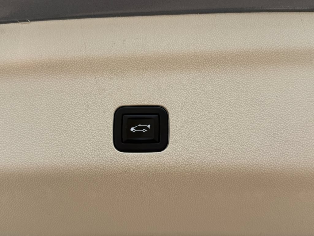 Used 2021 Cadillac Escalade Sport Platinum w/ LPO, ONYX Package AWD/4WD image 50