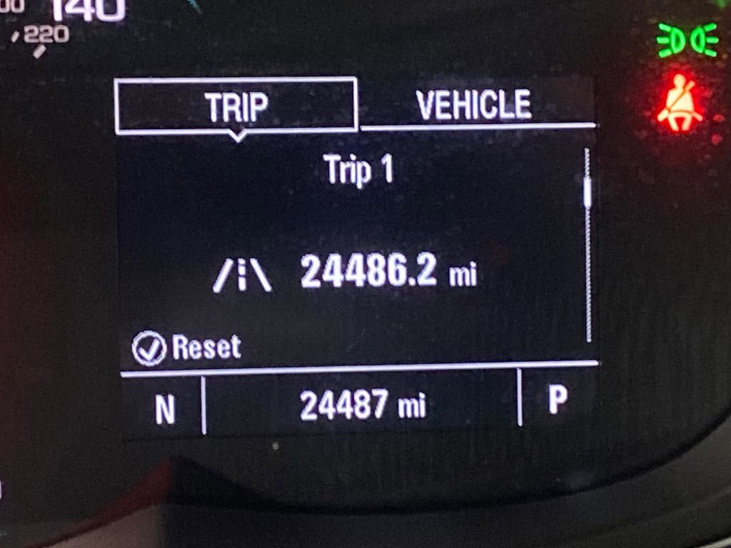 Used 2022 Chevrolet Trax LS w/ Tint and Cruise Package AWD/4WD image 19