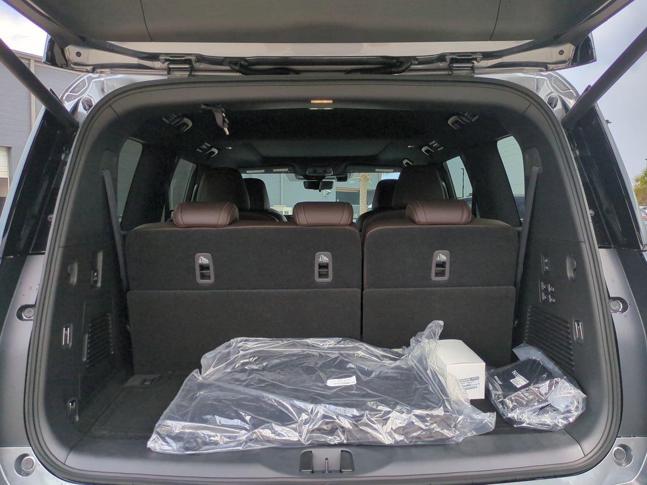 New 2025 Nissan Armada Platinum Reserve image 34
