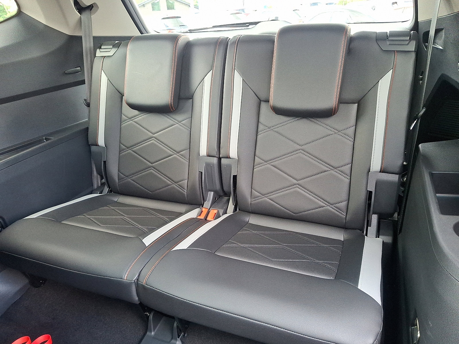 Certified 2025 Volkswagen Atlas Peak Edition SE image 11