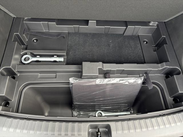 New 2024 Chevrolet Blazer EV RS image 37