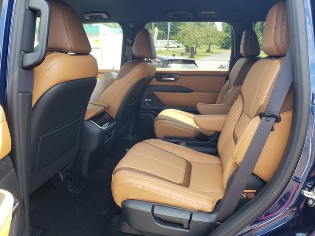 New 2025 Nissan Armada SL w/ Captain's Chari Seat Package image 14