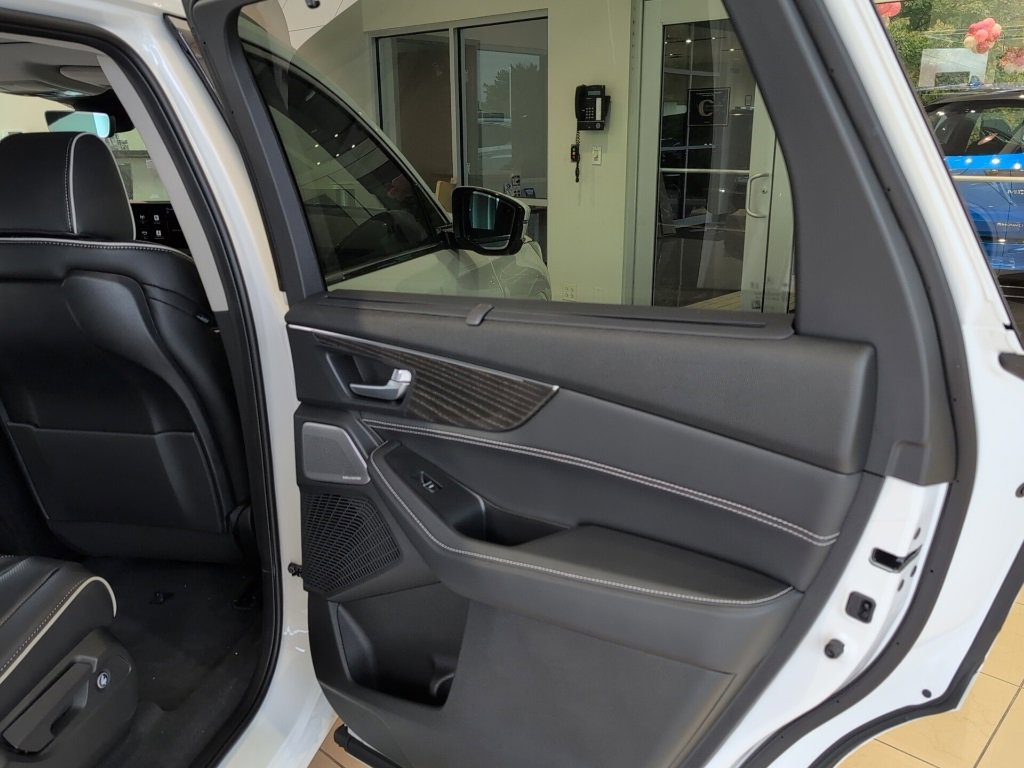 New 2026 Acura MDX w/ Advance Package image 13