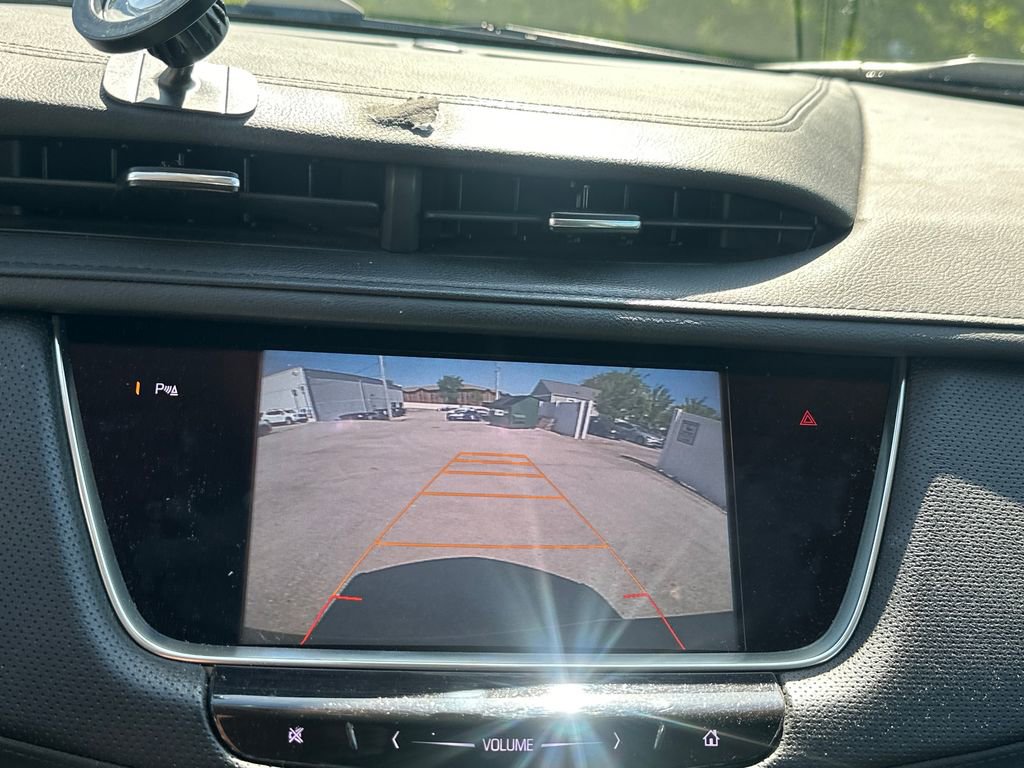 Used 2017 Cadillac XT5 Premium Luxury FWD image 17