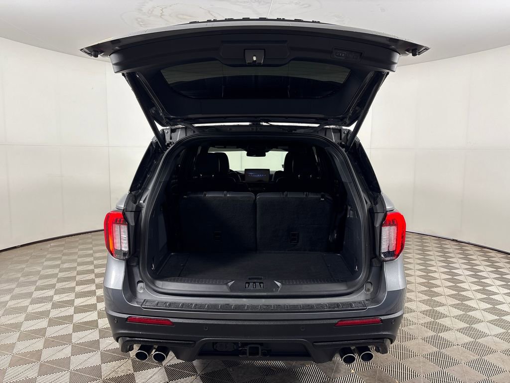 Certified 2025 Ford Explorer ST image 31