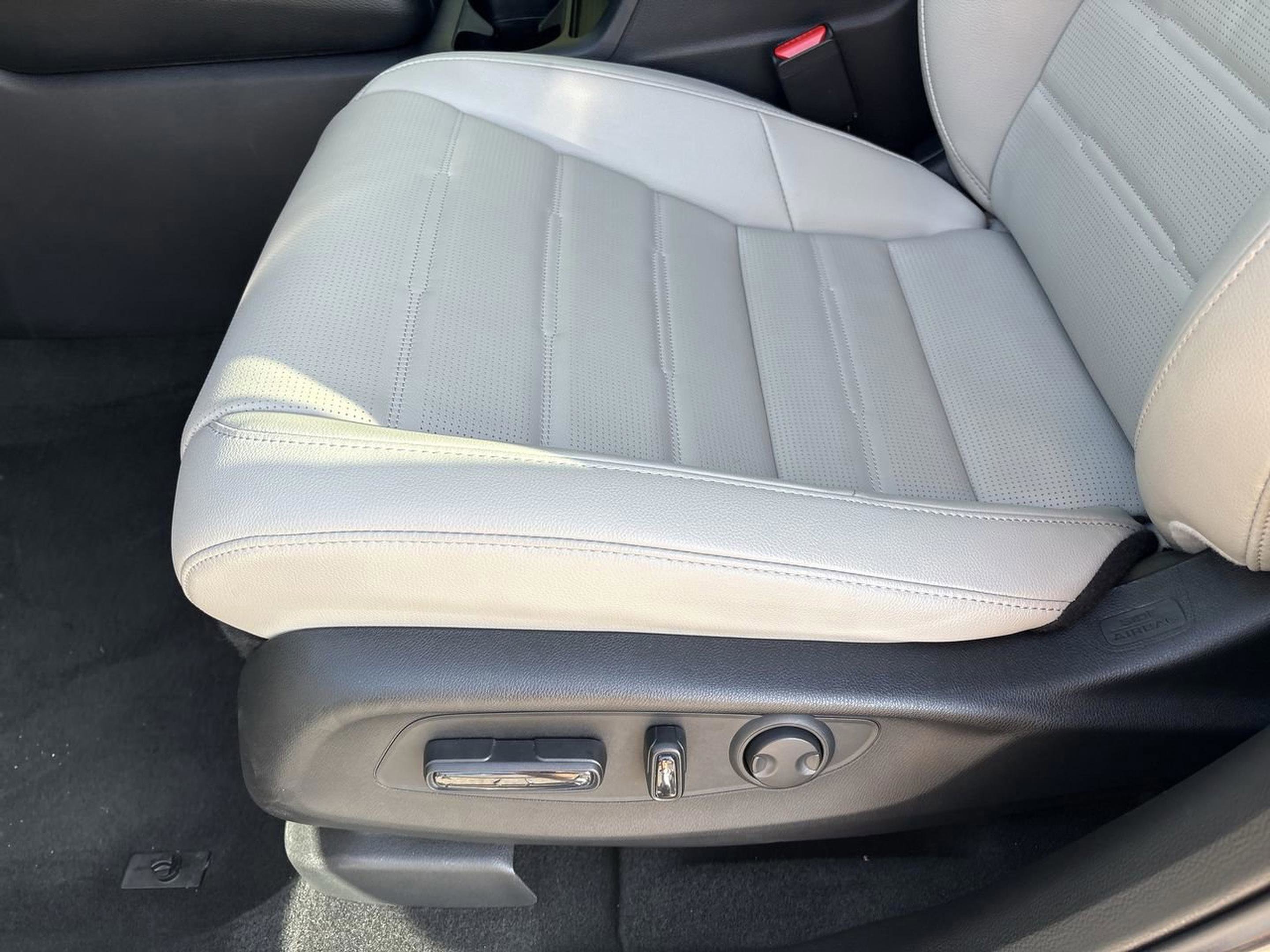 Used 2026 Honda CR-V EX-L image 15