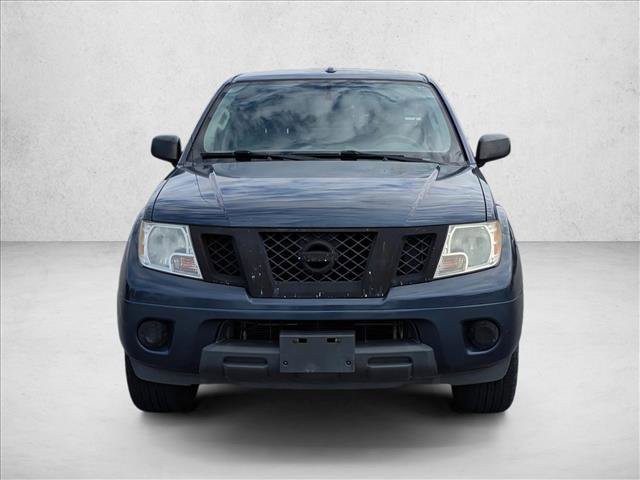 Used 2015 Nissan Frontier SV RWD image 2