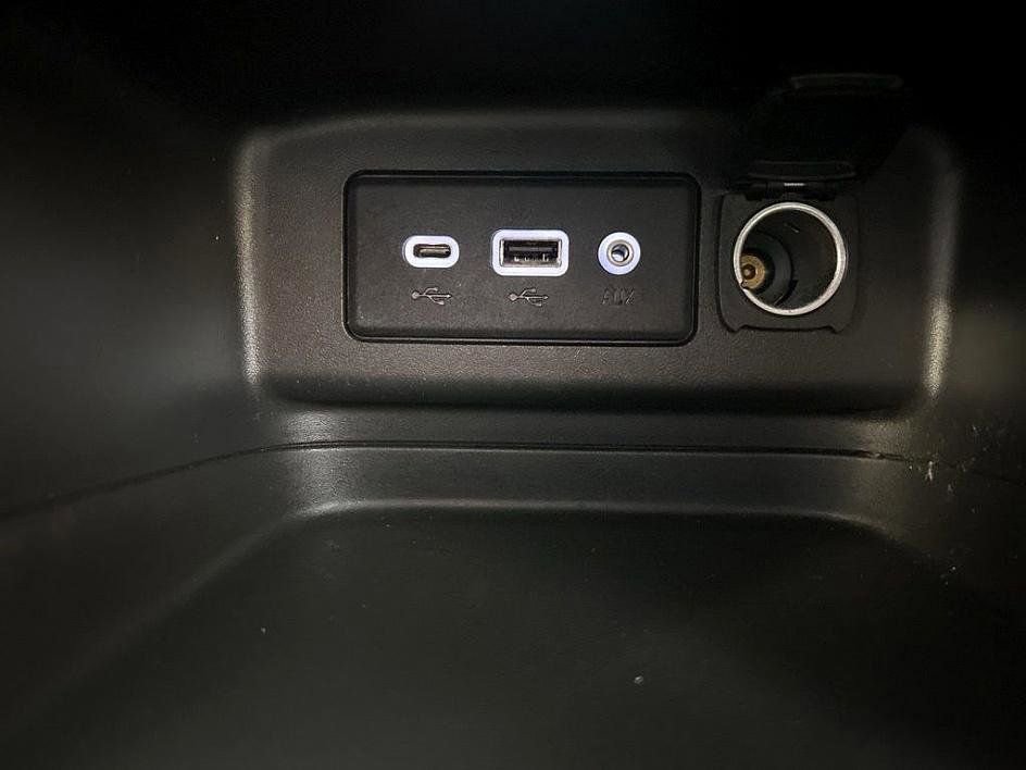 Used 2020 Chevrolet Equinox LS w/ LPO, Blackout Package image 20