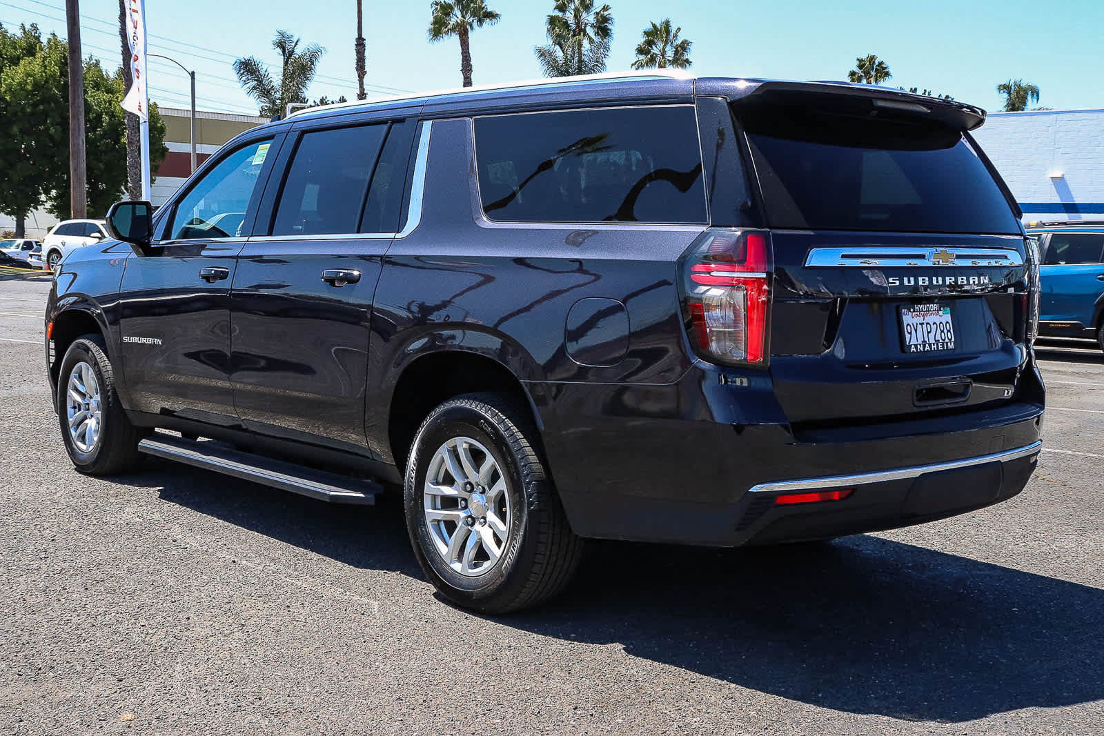 Used 2024 Chevrolet Suburban LT AWD/4WD image 9
