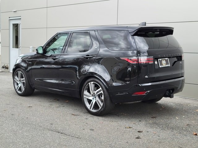 Used 2024 Land Rover Discovery Dynamic SE image 3