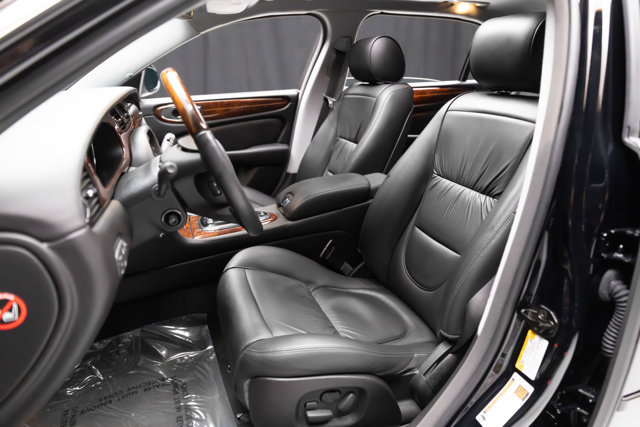 Used 2005 Jaguar XJ8 RWD image 45