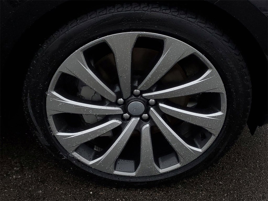 Used 2023 Land Rover Range Rover SE image 5