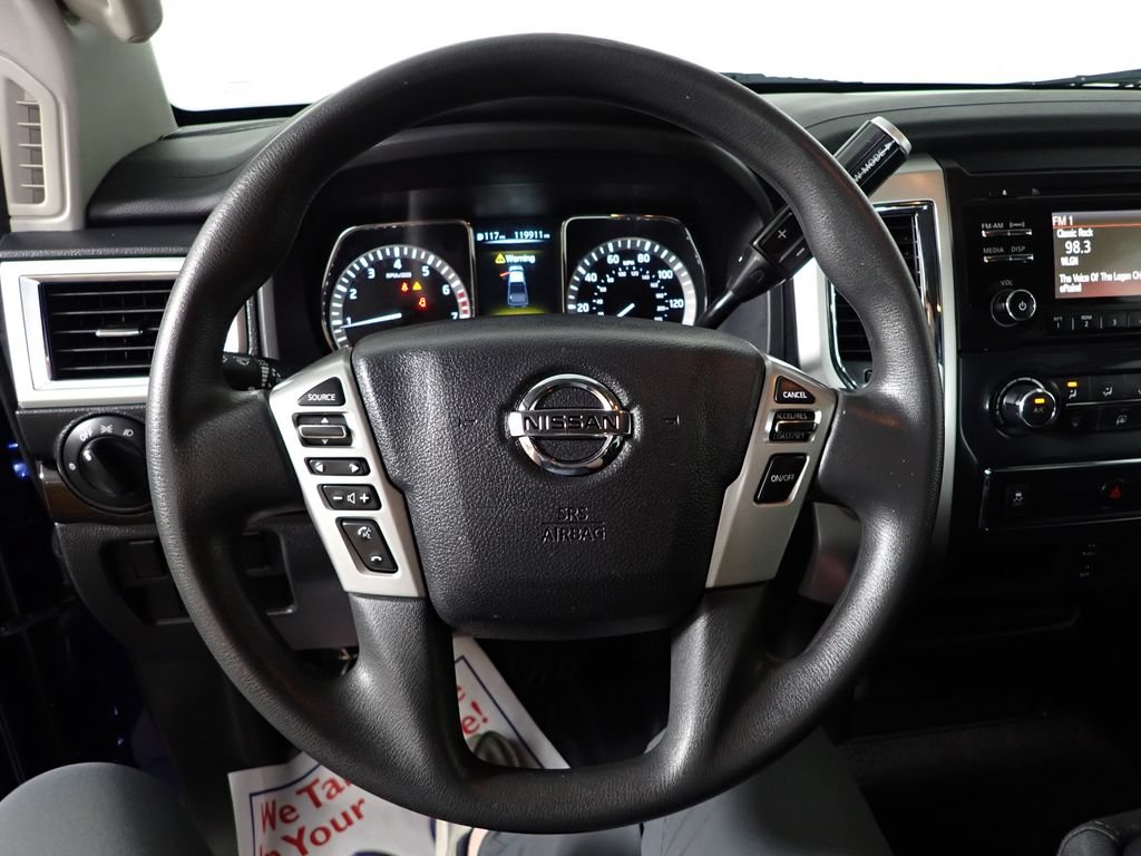 Used 2017 Nissan Titan SV RWD image 22