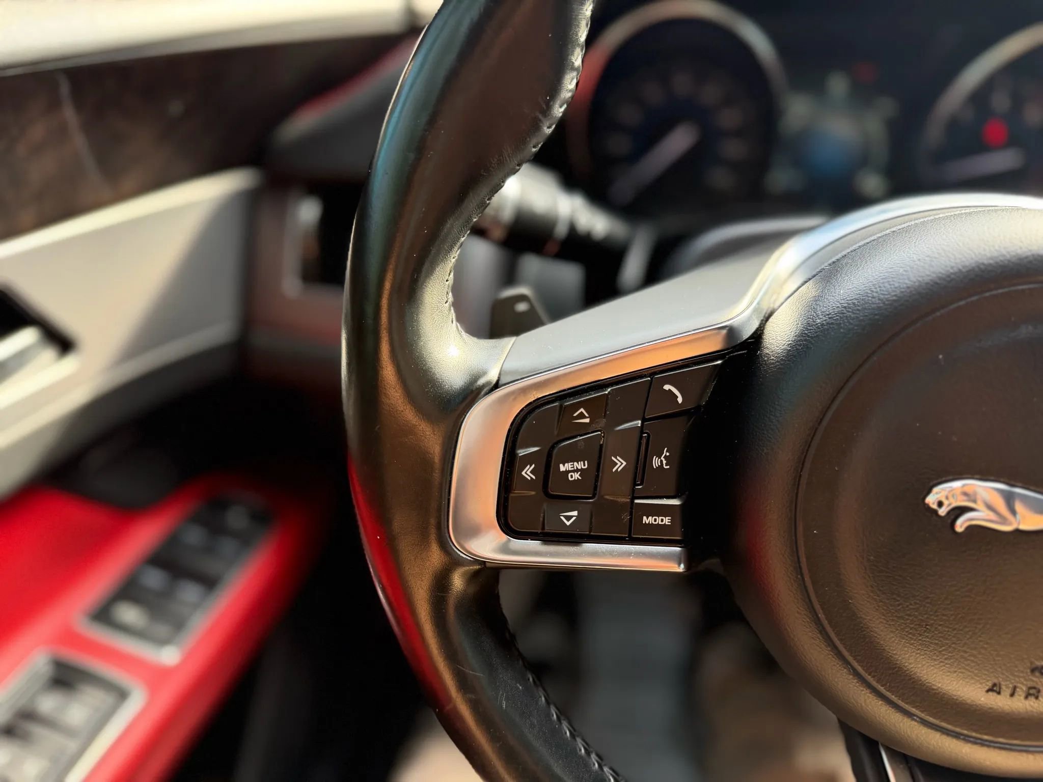 Used 2017 Jaguar XF R-Sport image 24