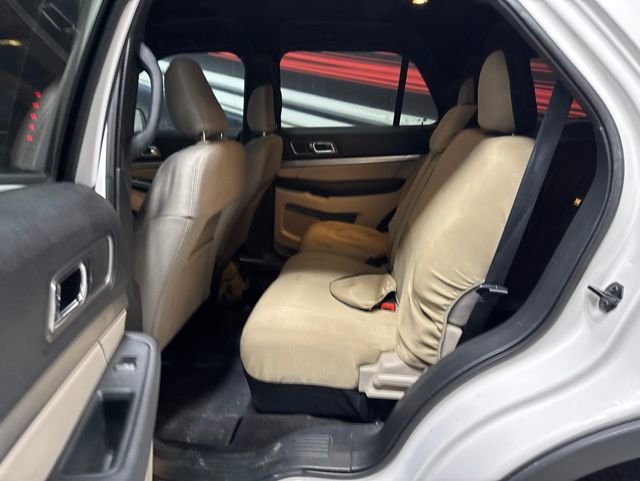 Used 2019 Ford Explorer XLT w/ Equipment Group 201A FWD image 13