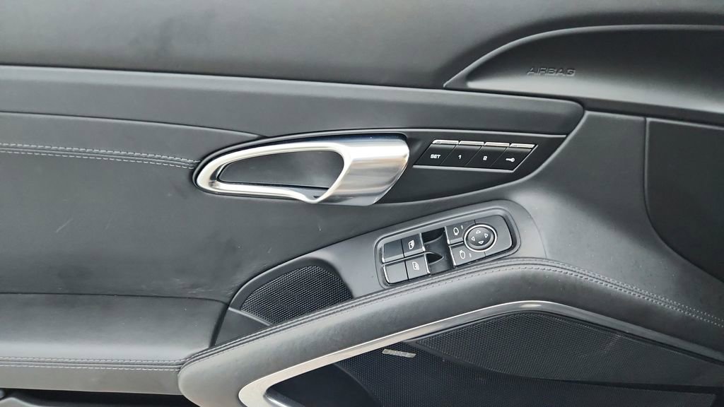 Used 2017 Porsche 911 Carrera S image 25
