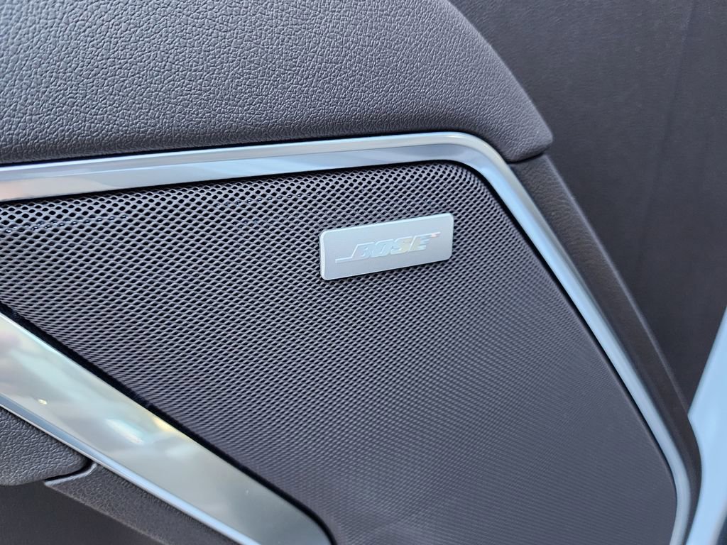 New 2026 GMC Sierra 1500 SLT image 16