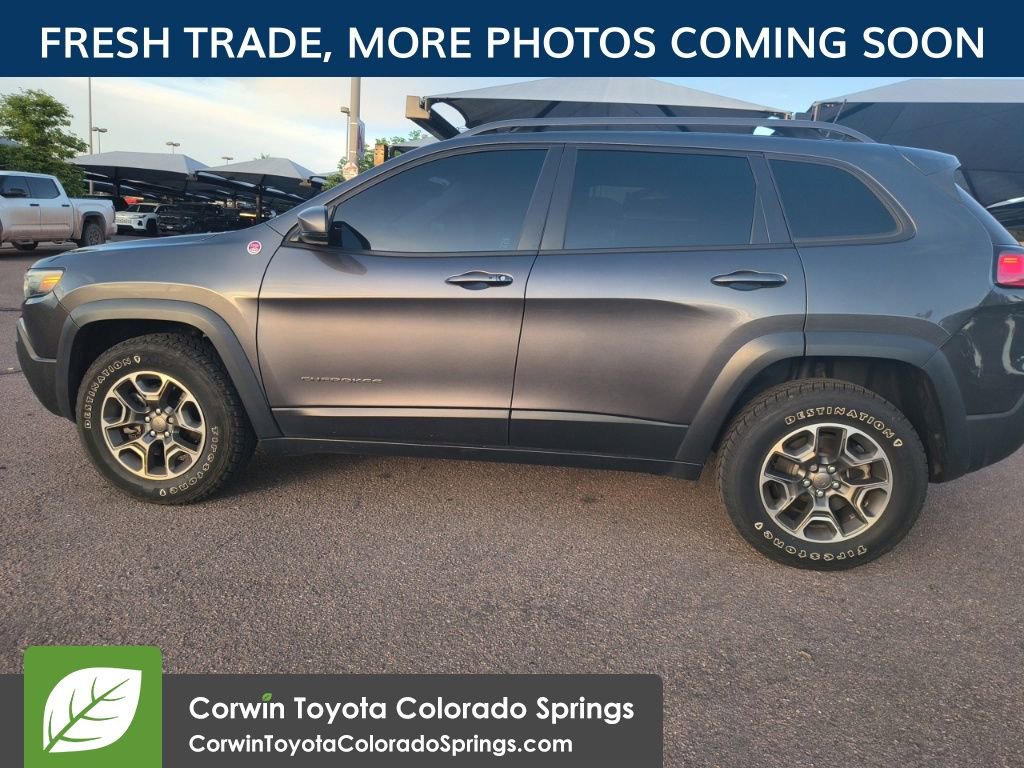 Used 2020 Jeep Cherokee Trailhawk w/ Cold Weather Group AWD/4WD image 7