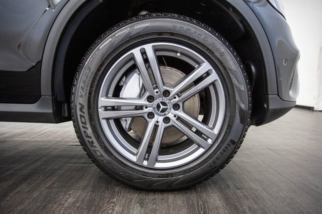Used 2020 Mercedes-Benz GLC 300 4MATIC w/ Parking Assistance Package image 45