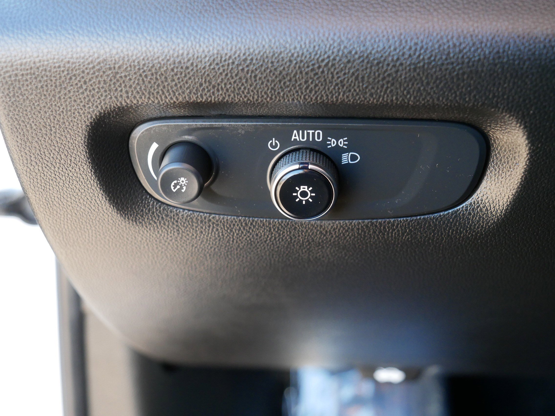 Used 2023 Chevrolet Traverse LT image 26