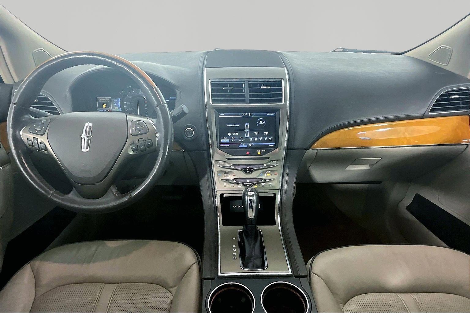 Used 2013 Lincoln MKX FWD image 7